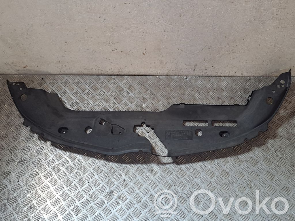 Toyota Verso Radiator trim 