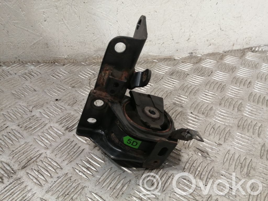 Toyota Avensis T250 Engine mount bracket 