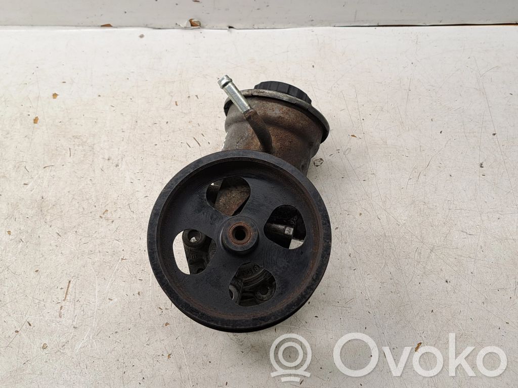 Toyota Corolla Verso AR10 Power steering pump 