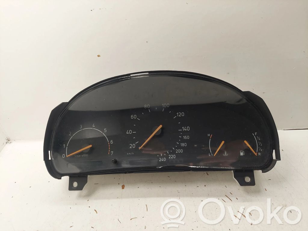 Saab 9-5 Spidometrs (instrumentu panelī) 