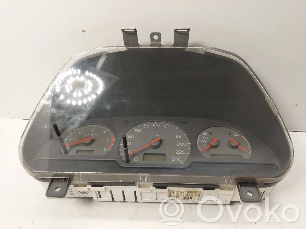 Volvo S40, V40 Spidometrs (instrumentu panelī) 