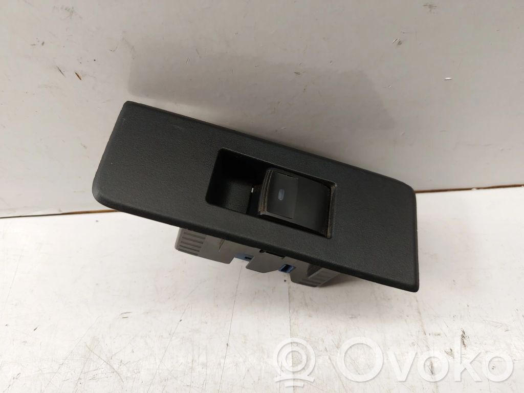 Toyota Verso Electric window control switch 