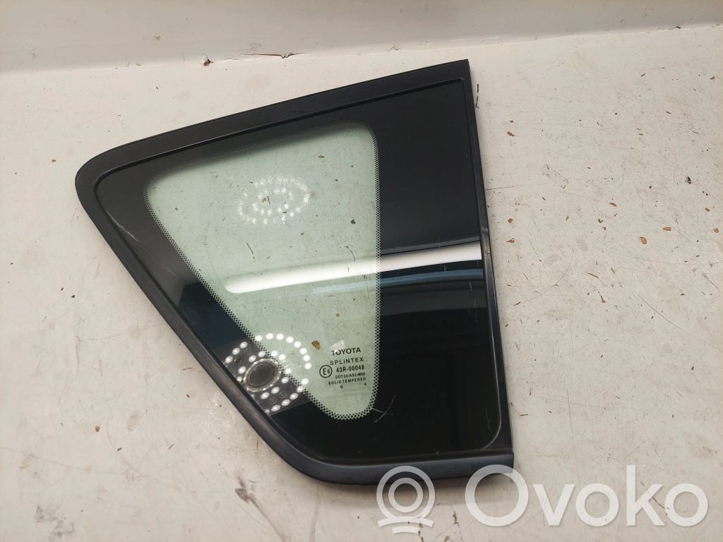 Toyota Corolla Verso AR10 Rear side window 