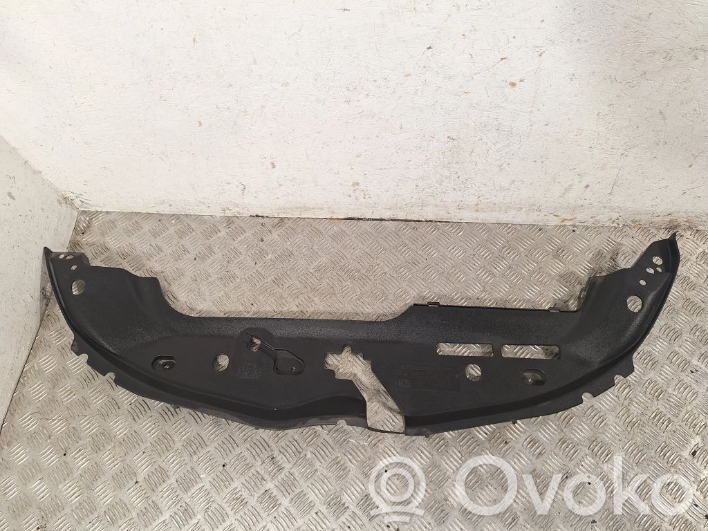 Toyota Verso Radiator trim 