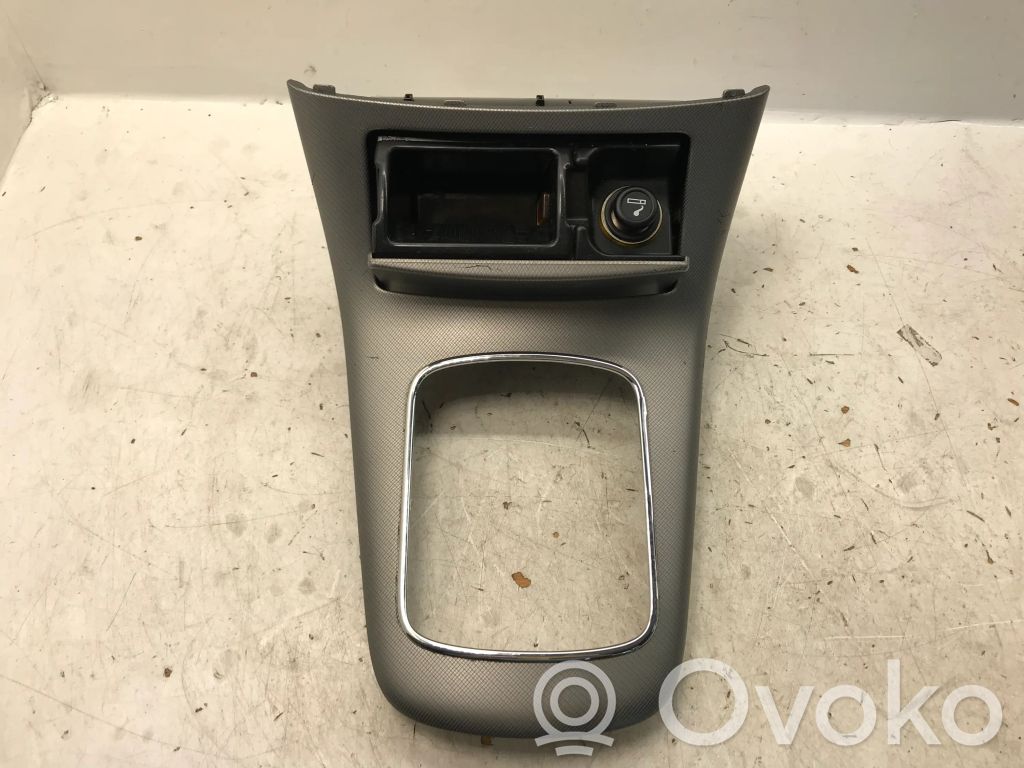 Toyota Avensis T250 Verkleidung Schalthebel (Kunststoff) 