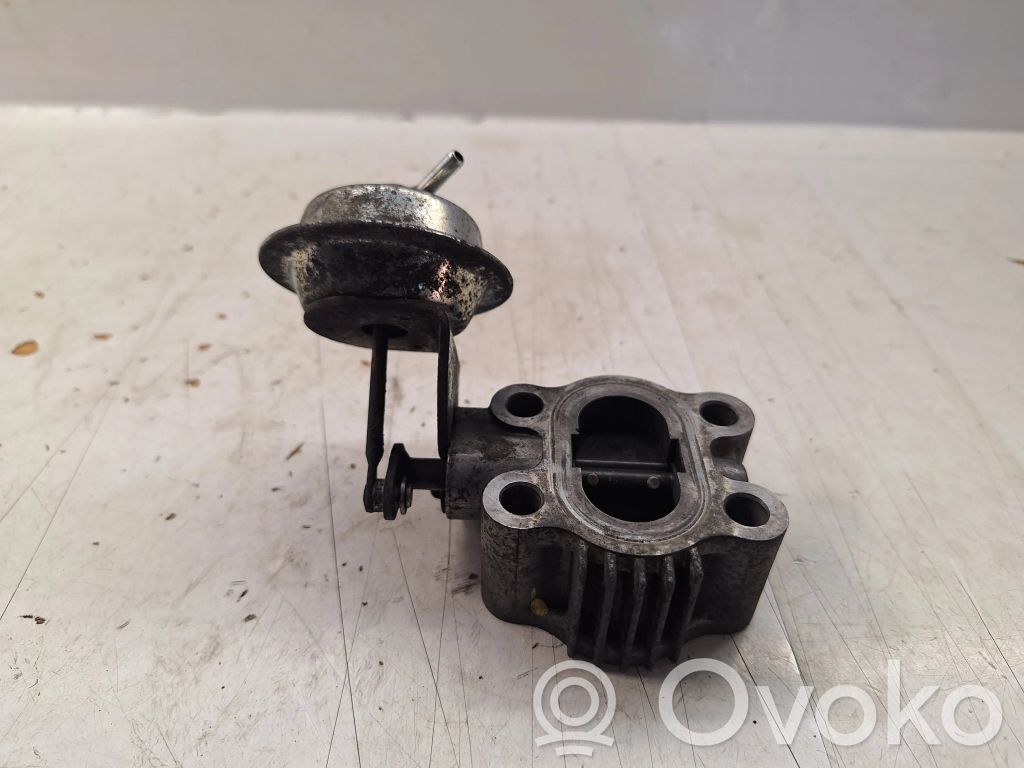 Toyota Corolla Verso AR10 Válvula EGR 