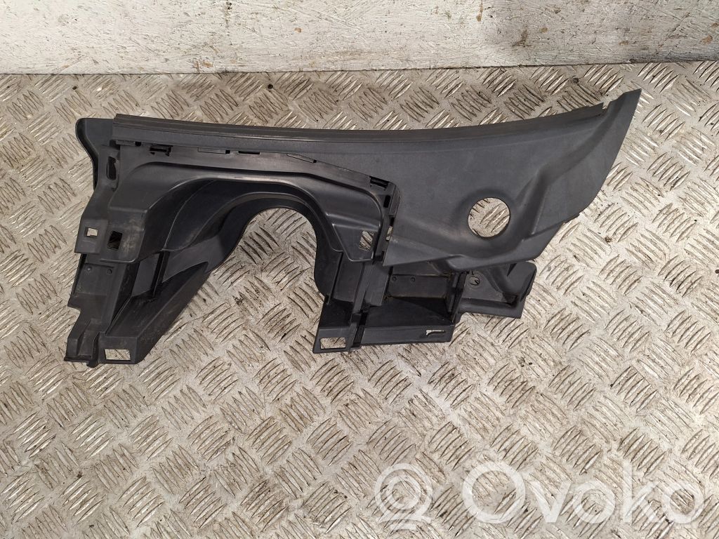 Toyota Auris 150 Windshield trim 