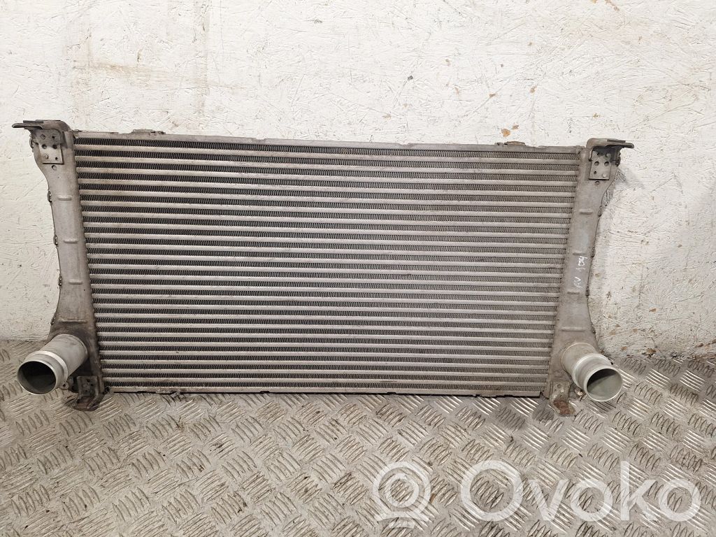 Toyota Avensis T270 Chłodnica powietrza doładowującego / Intercooler 