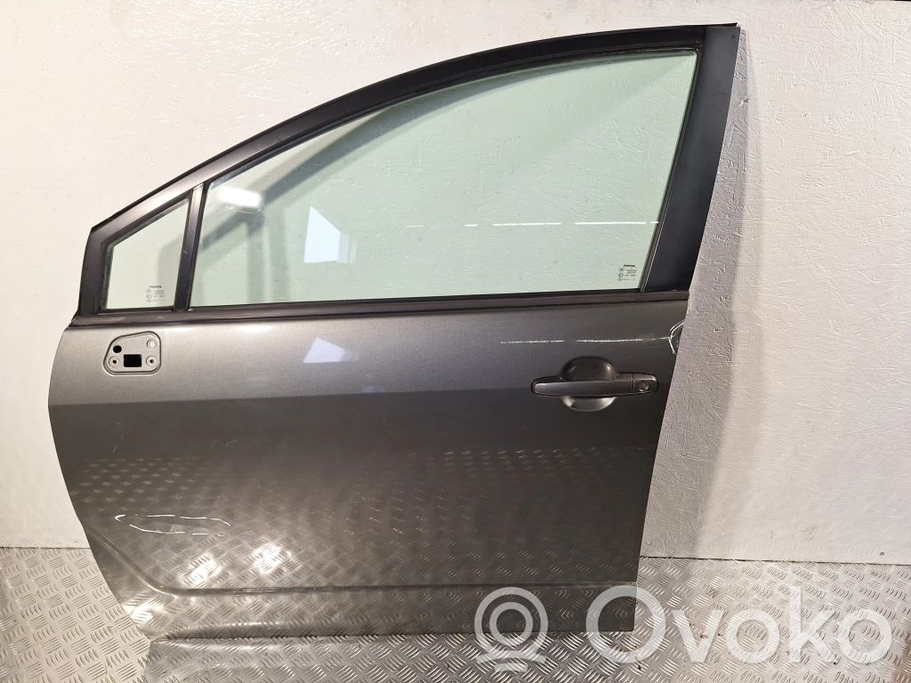 Toyota Corolla Verso AR10 Puerta delantera 