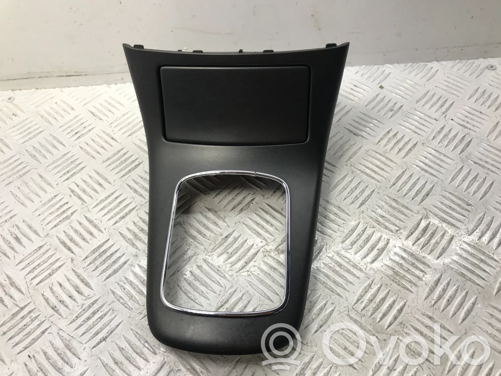 Toyota Avensis T250 Verkleidung Schalthebel (Kunststoff) 