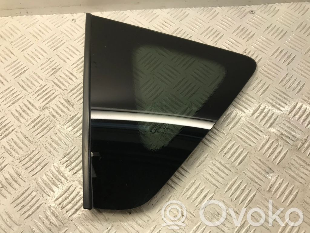 Toyota Verso Rear side window 