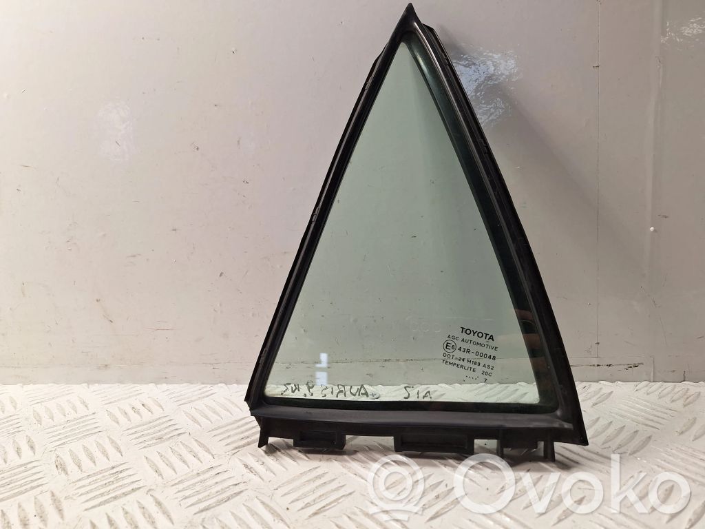 Toyota Auris 150 Ventanilla de ventilación de la puerta trasera 