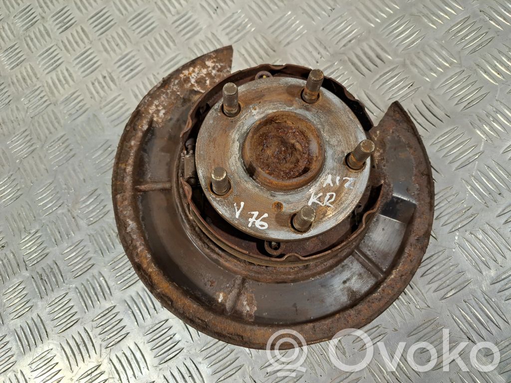 Toyota Corolla Verso AR10 Cubo de rueda trasera 