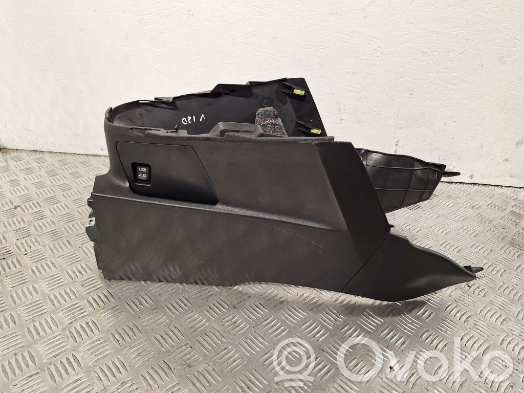 Toyota Verso Center console 