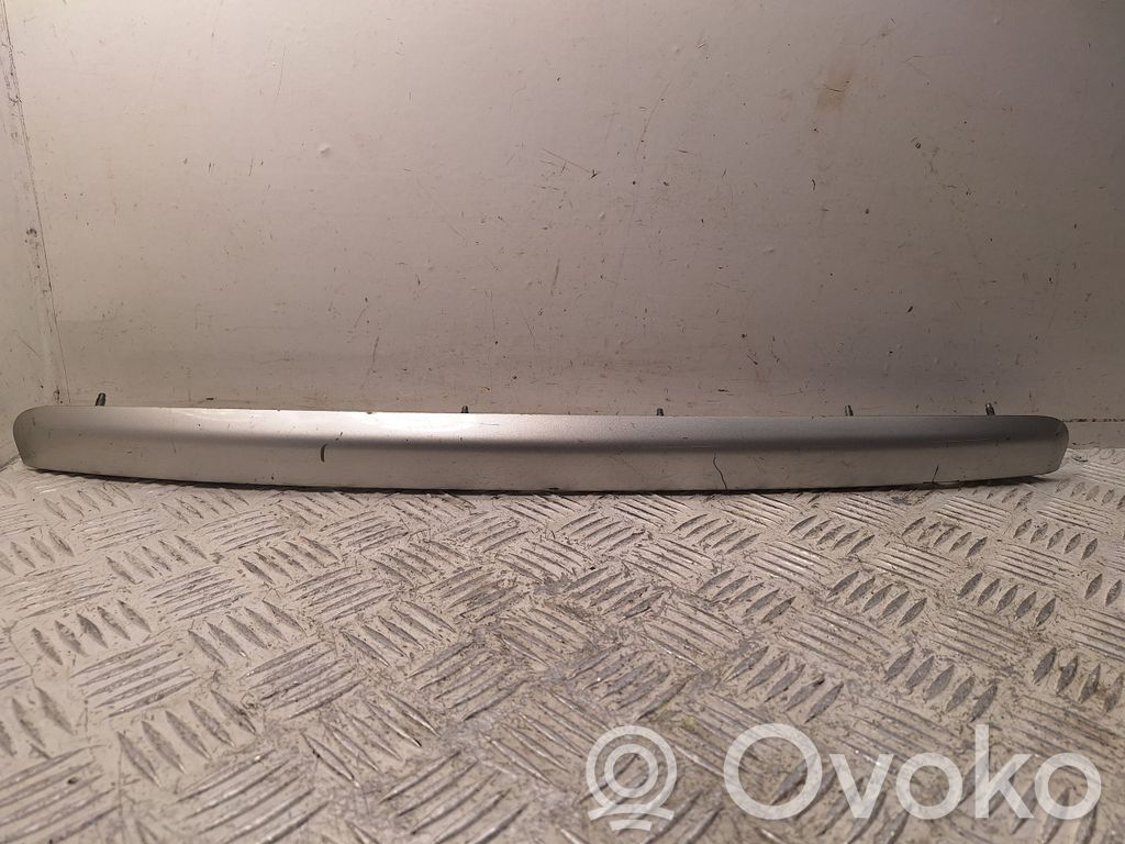 Toyota Corolla Verso AR10 Barra de luz de la matrícula/placa de la puerta del maletero 