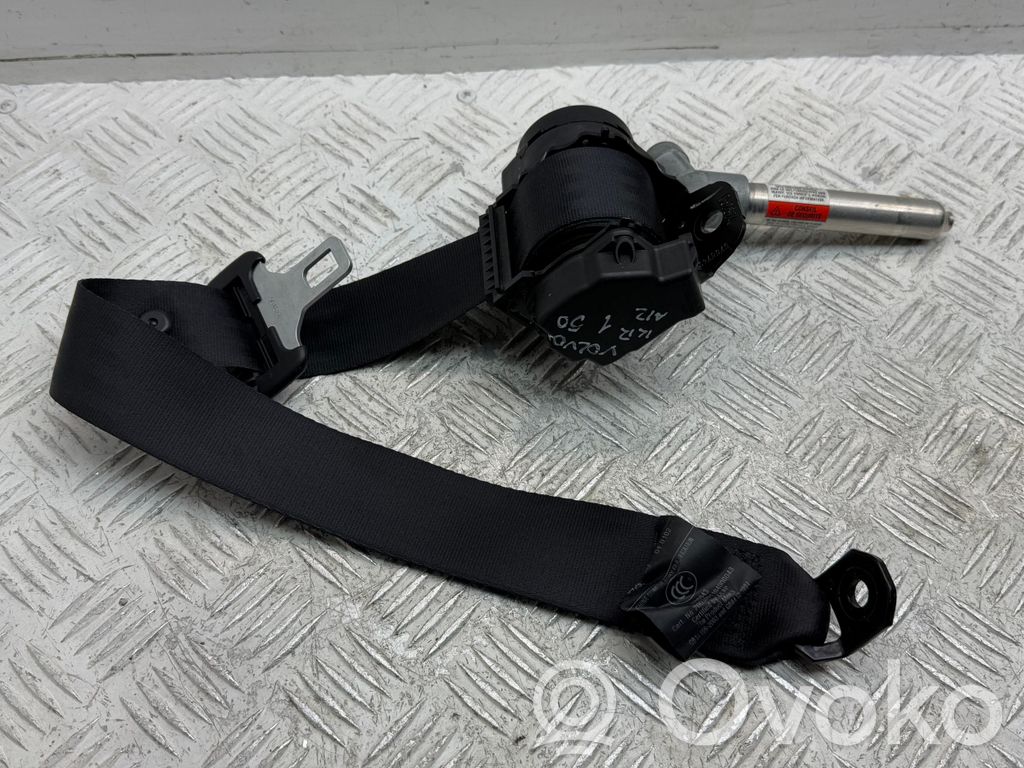 Volvo V50 Cinturón trasero 
