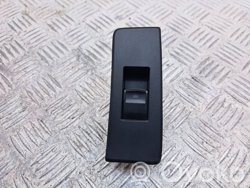 Toyota Verso Electric window control switch 