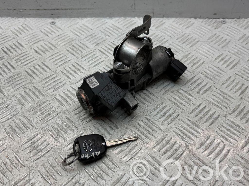 Toyota Avensis T250 Stacyjka 