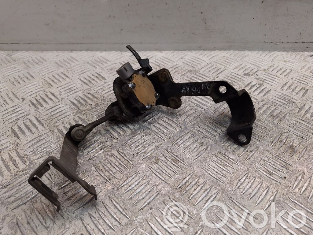 Toyota Avensis T250 Headlight/headlamp level sensor 