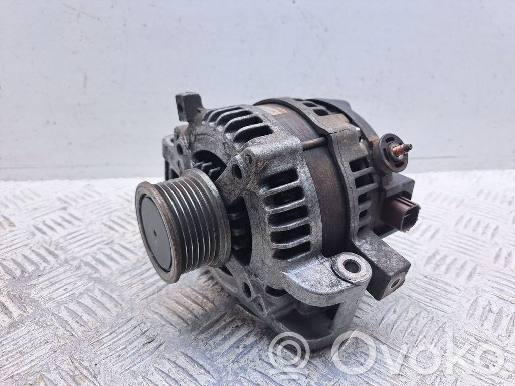 Toyota Corolla Verso AR10 Alternator 