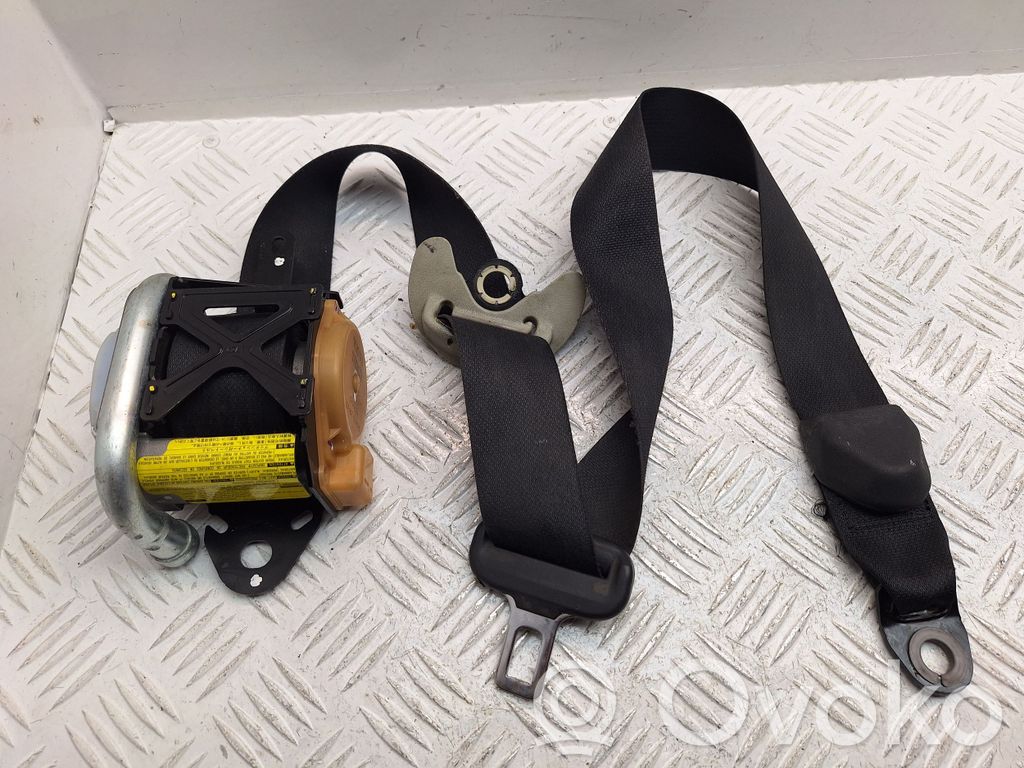 Toyota Avensis T250 Front seatbelt 