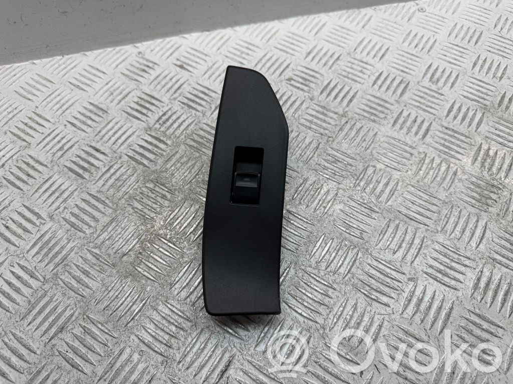 Toyota Verso Electric window control switch 
