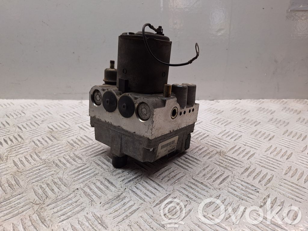 Mitsubishi Carisma ABS bloks 