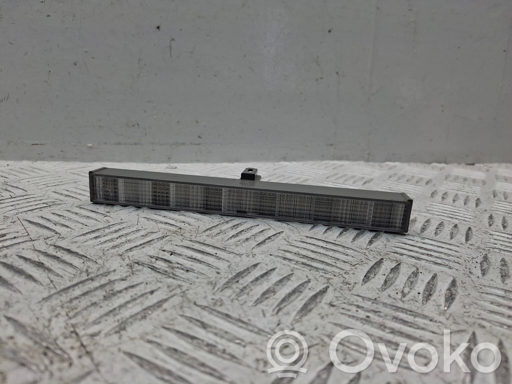 Toyota Verso Lampă frână centrală 
