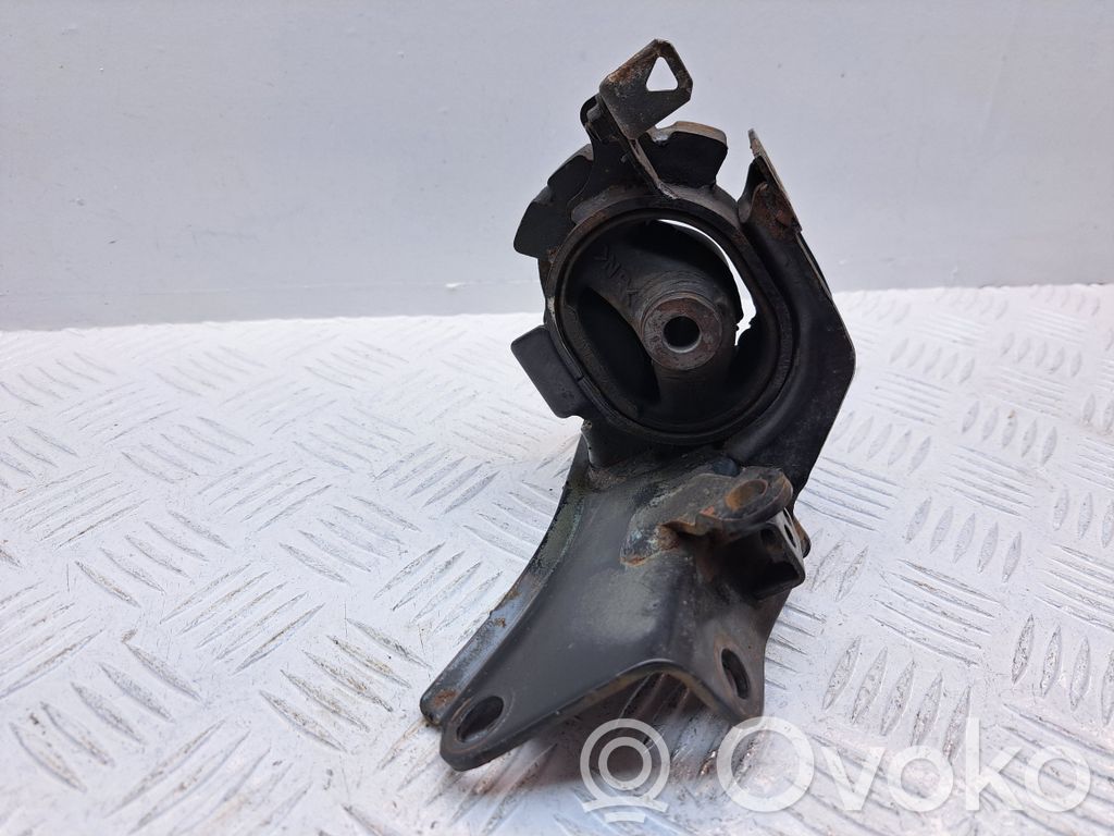 Toyota Avensis T250 Engine mount bracket 