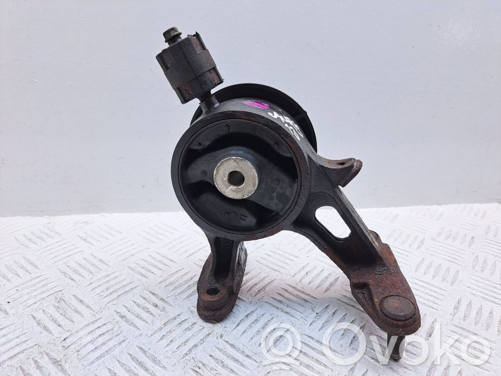 Toyota Auris 150 Engine mount bracket 