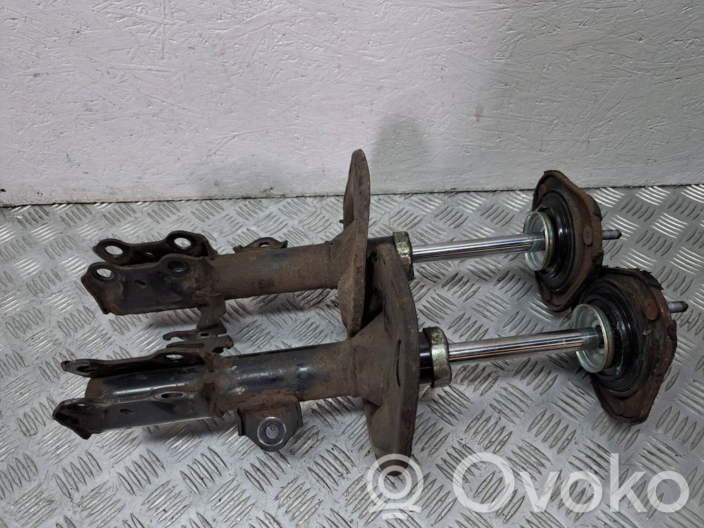 Toyota Verso Ammortizzatore anteriore 