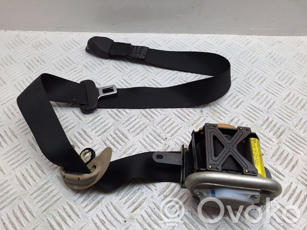 Toyota Avensis T250 Front seatbelt 