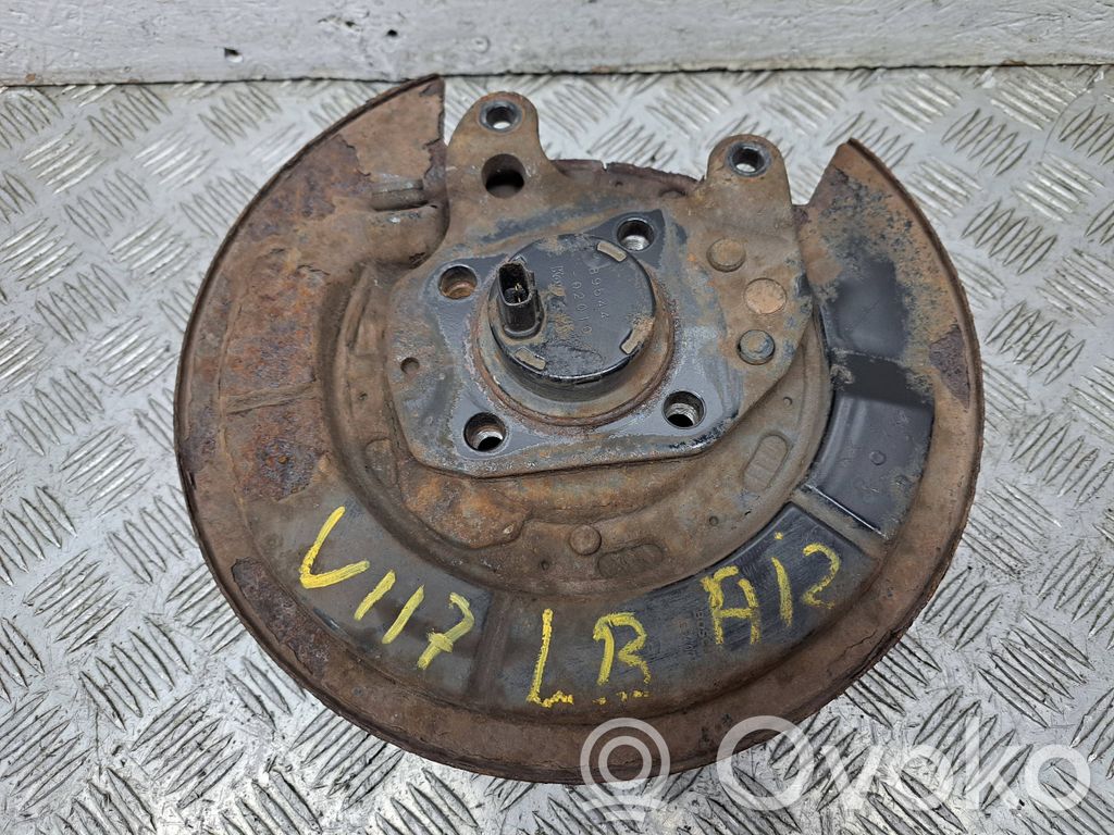 Toyota Corolla Verso AR10 Cubo de rueda trasera 