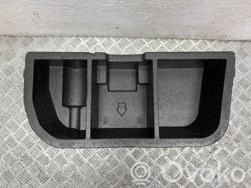 Toyota Verso Tool box 