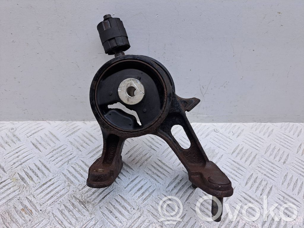Toyota Verso Engine mount bracket 