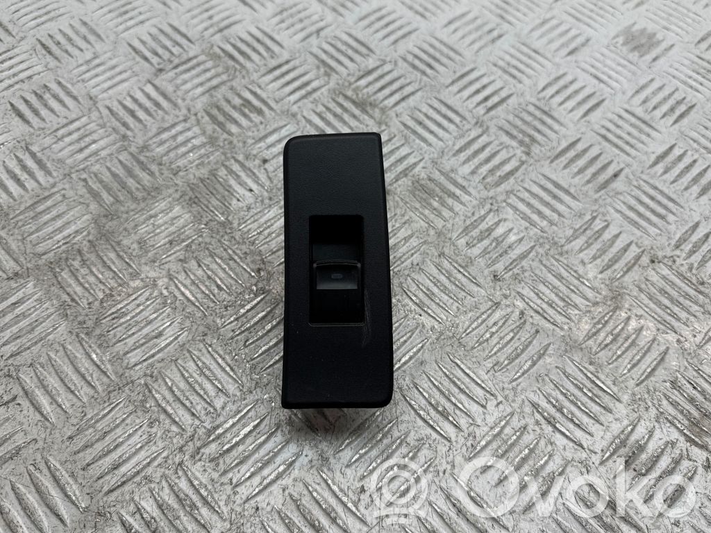 Toyota Verso Electric window control switch 