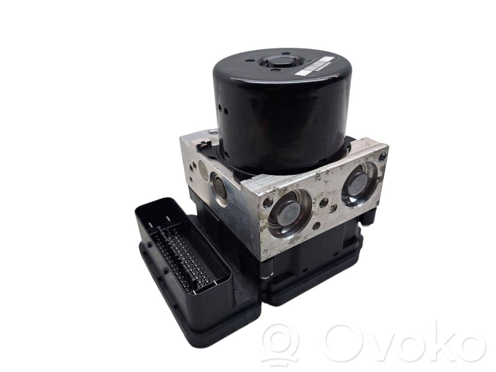 Volvo V40 ABS Pump 