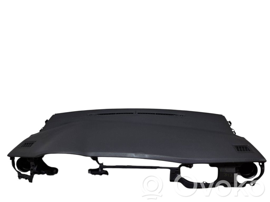 Toyota Auris E180 Panelė 