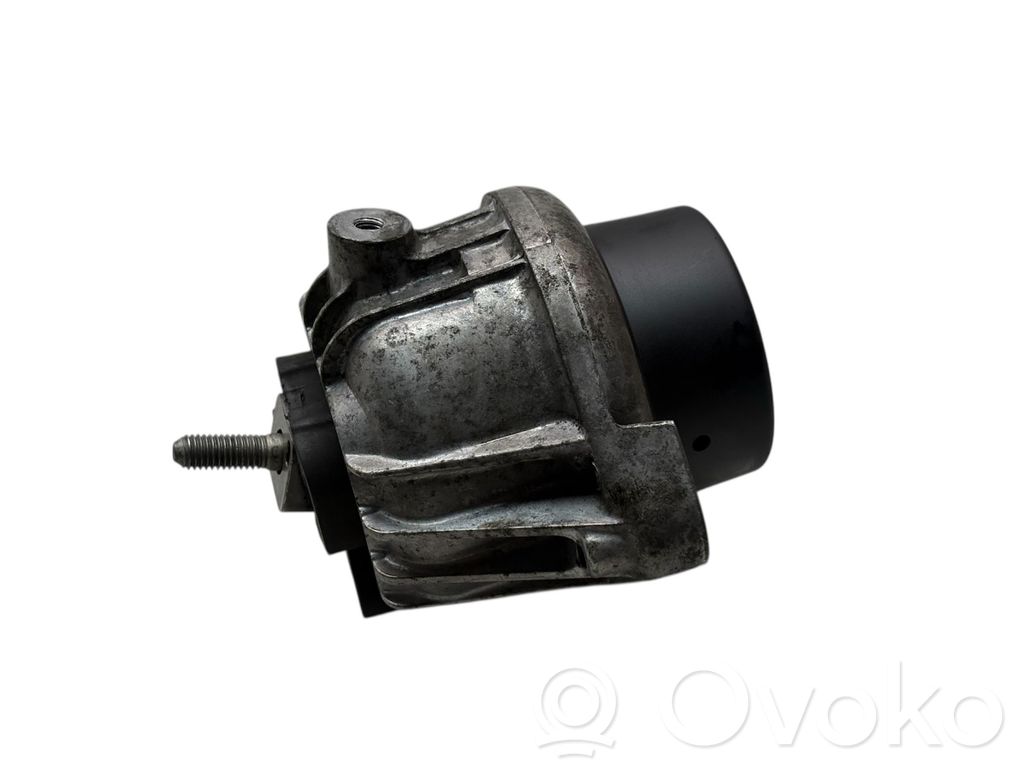 BMW 3 E90 E91 Engine mount bracket 