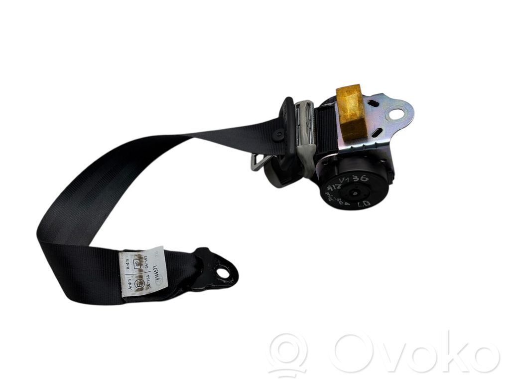 Toyota Verso Third row seat belt 