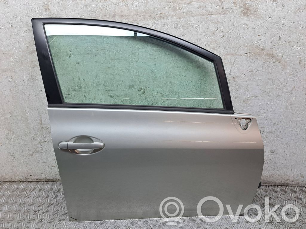 Toyota Auris 150 Priekinės durys 