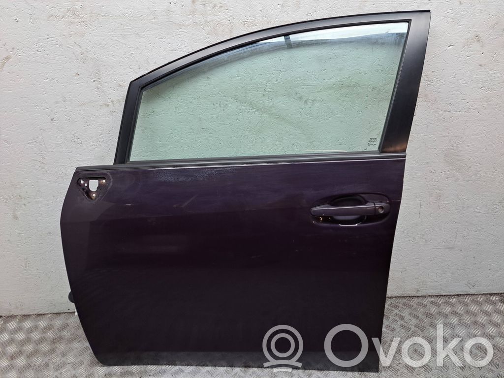 Toyota Verso Front door 