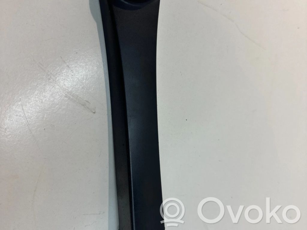BMW 5 E60 E61 Wiper trim 