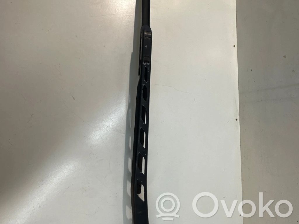 BMW 5 E60 E61 Front wiper linkage and motor 