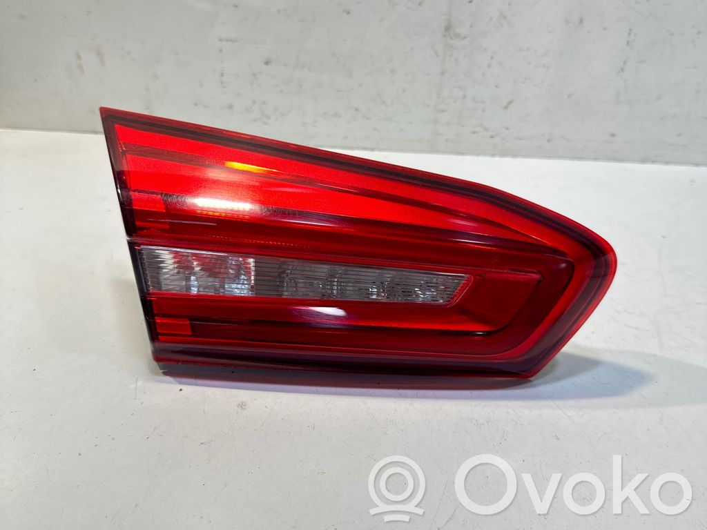 Ford Focus Takaluukun takavalot 