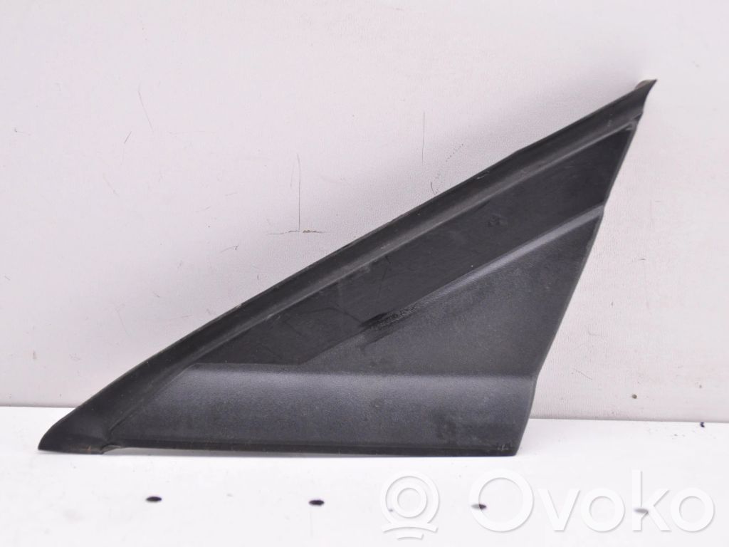 Ford Mondeo MK IV Panel wykończeniowy błotnika 