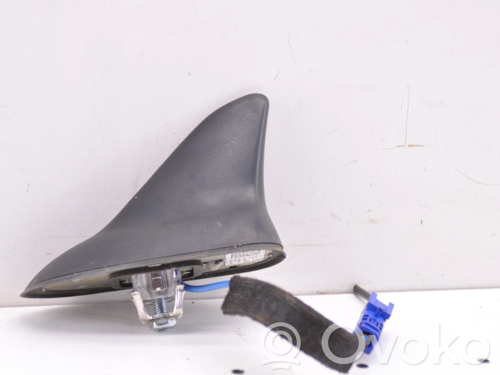 Opel Astra K GPS-pystyantenni 
