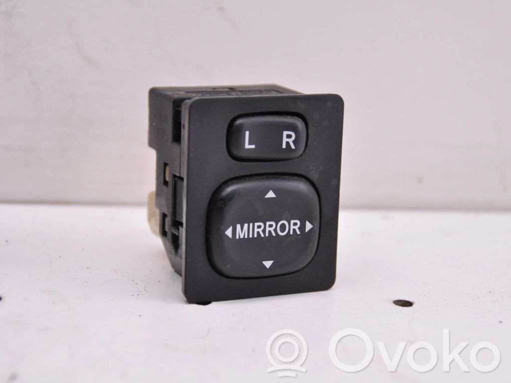 Toyota Yaris Wing mirror switch 