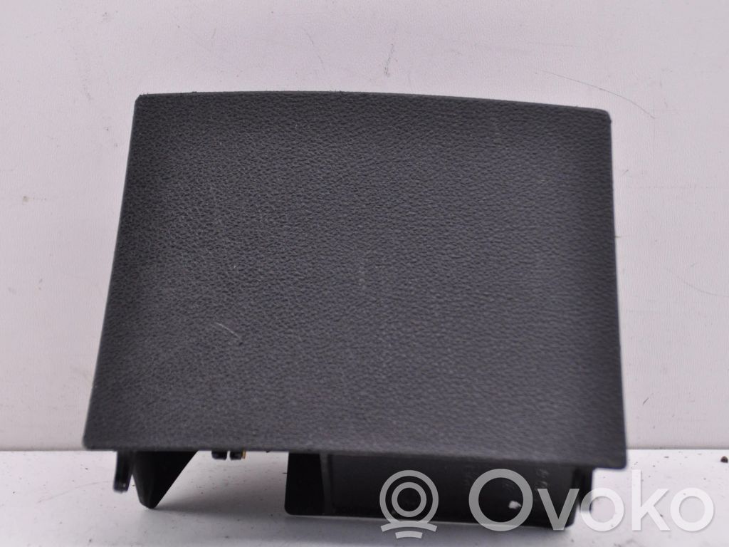 Mercedes-Benz B W245 Car ashtray 