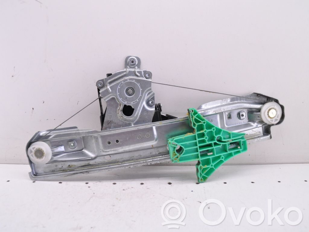 Opel Astra J Regulador con motor de la ventanilla de la puerta corredera 